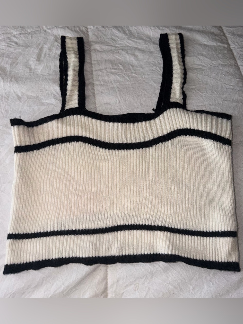SHEIN Cream Ribbed Crop Tank with Black Stripe Trim
